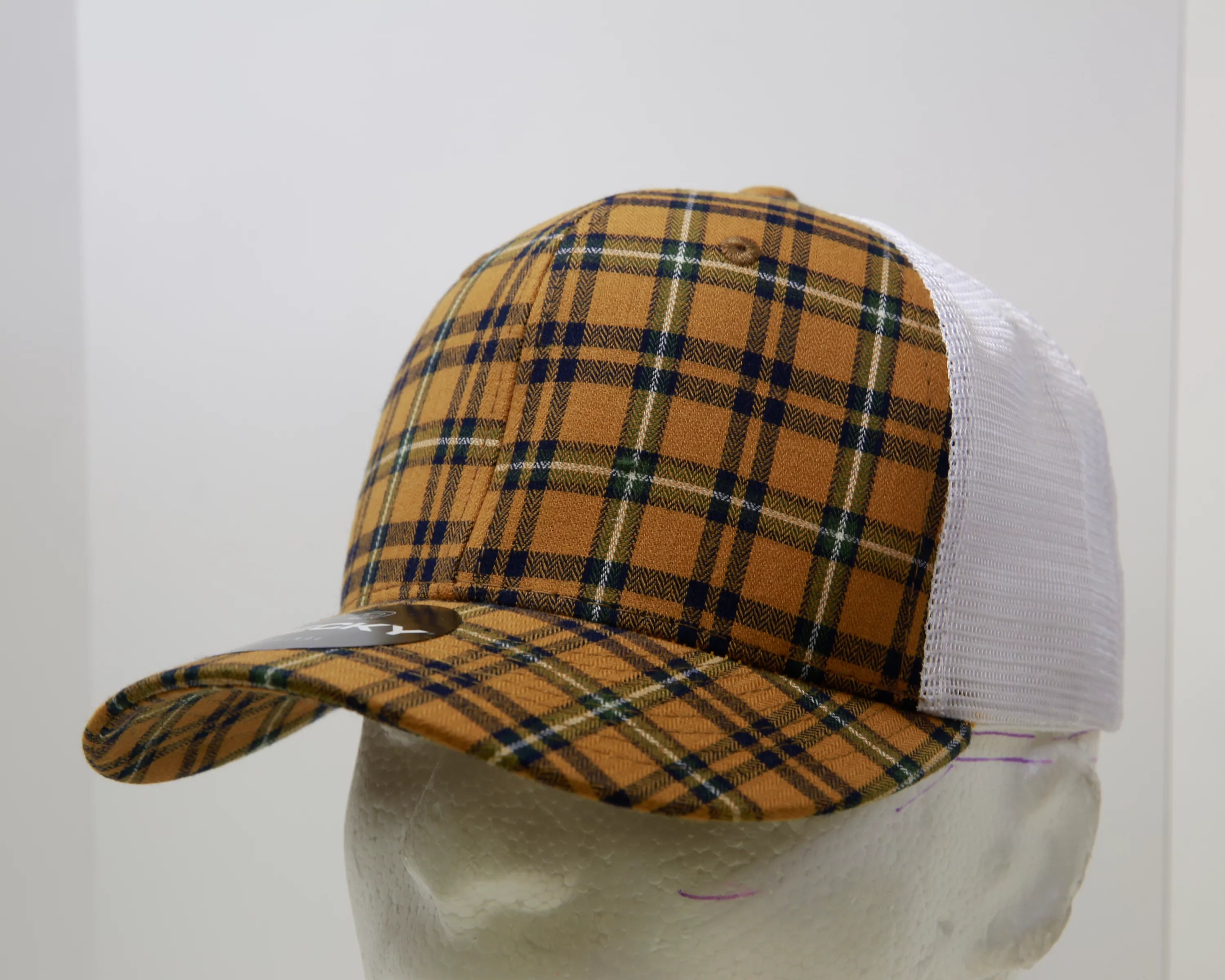 Decky Headwear 6017 in Plaid Patterns, Set 2