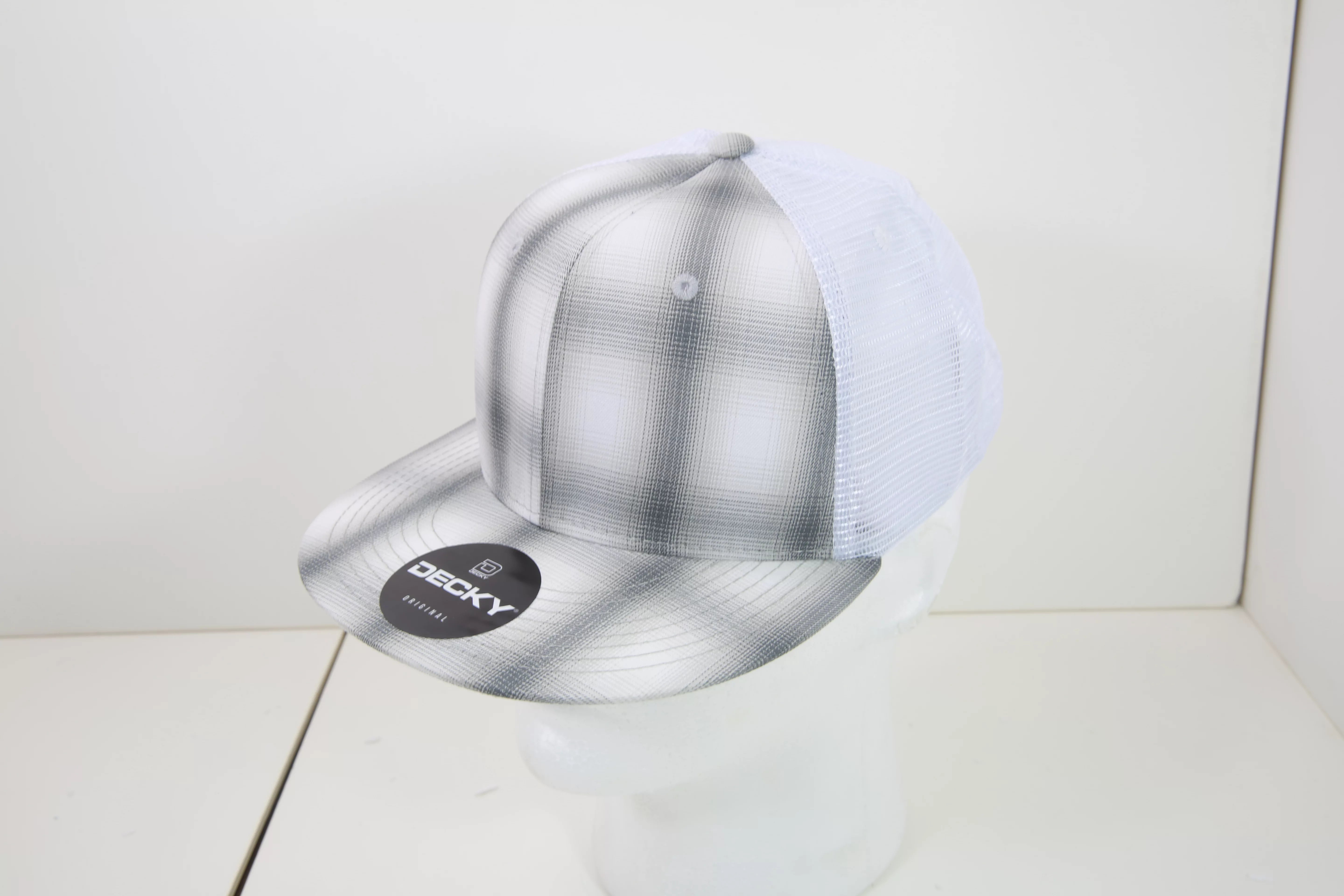 Decky Headwear 6015 in Plaid Patterns, Set 1