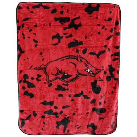 NCAA Arkansas Razorbacks Huge Raschel Throw Blanket - AtlanticCoastSports