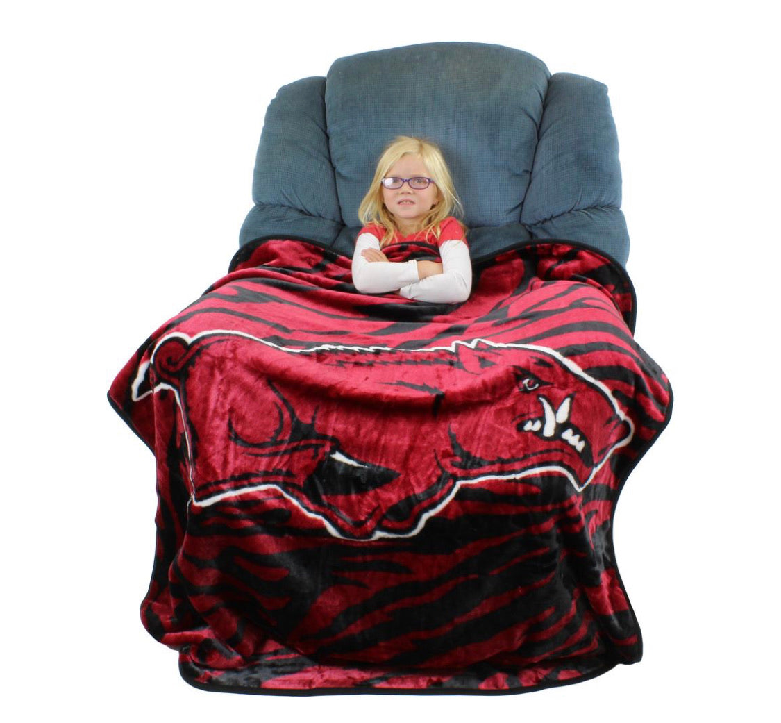 NCAA Arkansas Razorbacks Soft Raschel Throw Blanket - AtlanticCoastSports