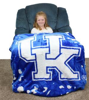 NCAA Kentucky Wildcats Huge Raschel Throw Blanket - AtlanticCoastSports