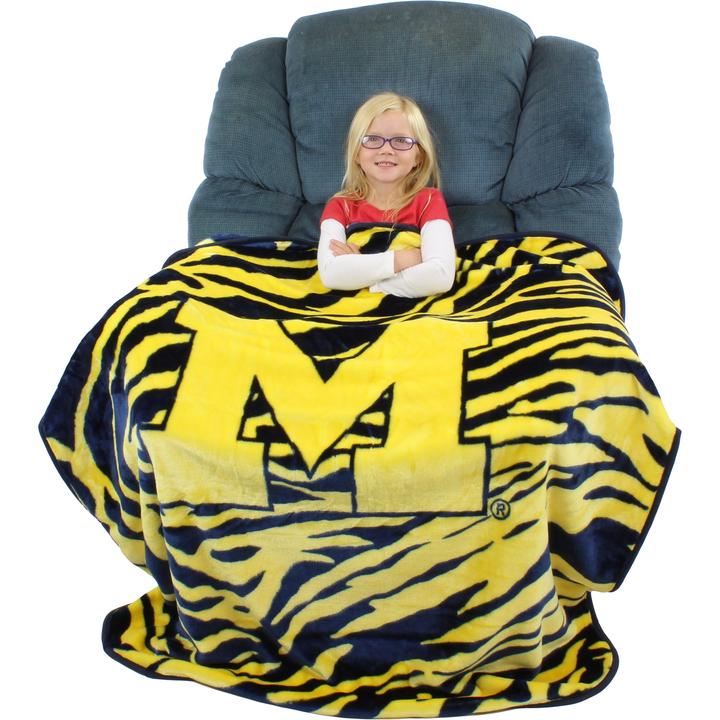 NCAA Michigan Wolverines Soft Raschel Throw Blanket - AtlanticCoastSports