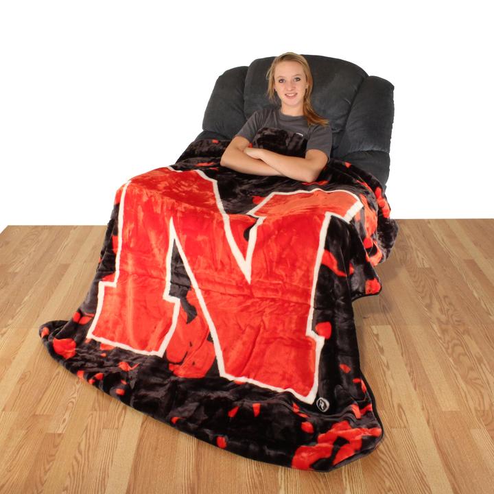 NCAA Nebraska Cornhuskers Huge Raschel Throw Blanket - AtlanticCoastSports